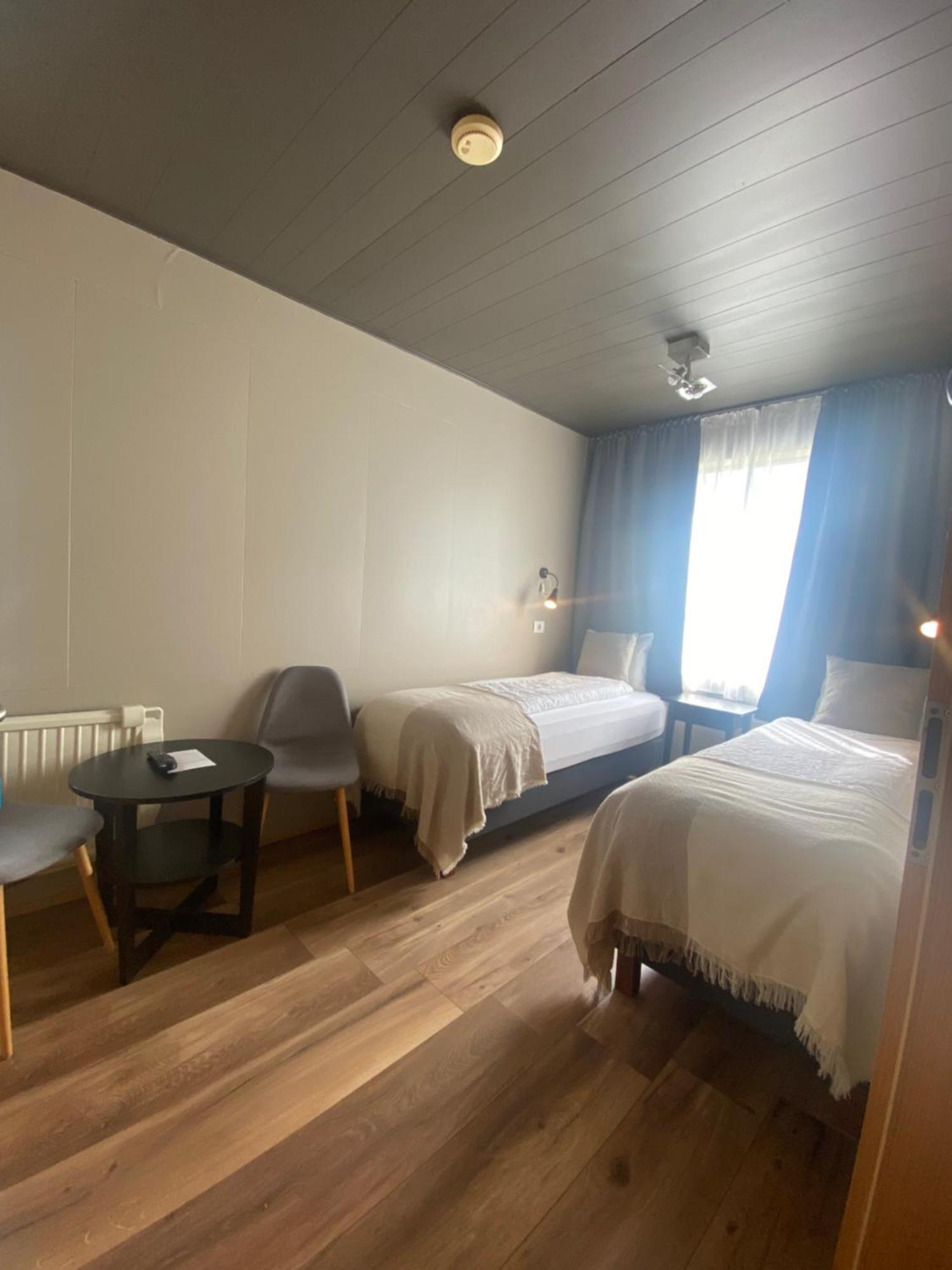 North West Restaurant & Guesthouse Vithigerthi Eksteriør billede